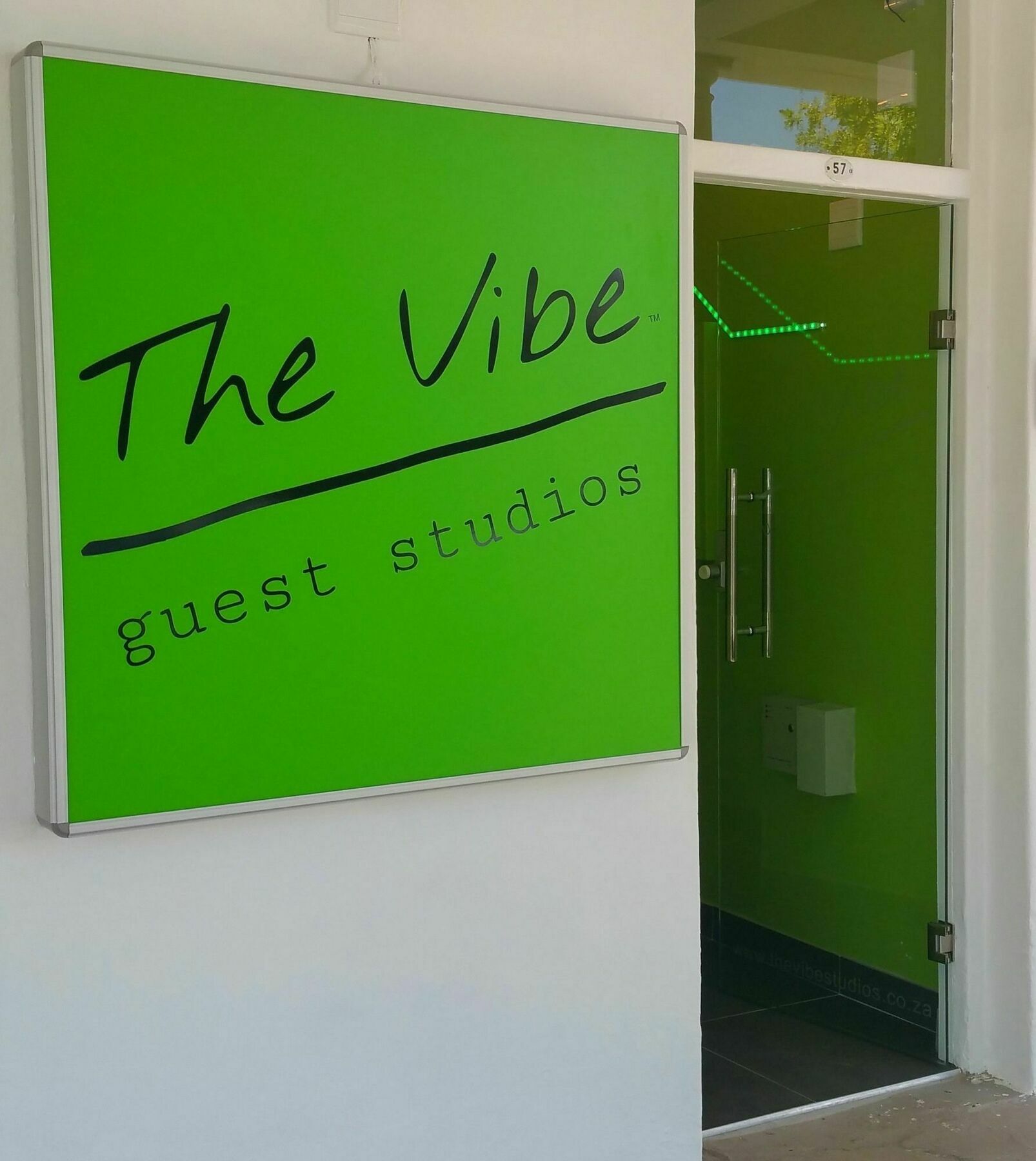The Vibe Guest Studios Stellenbosch Exterior photo